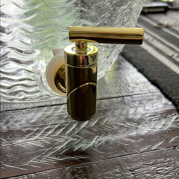 Opal house by Target, plastic drink container - Picture 3 of 5